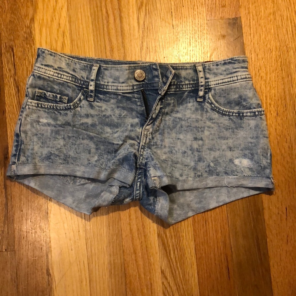 NWT SZ0 Hollister Acid Wash Shorts